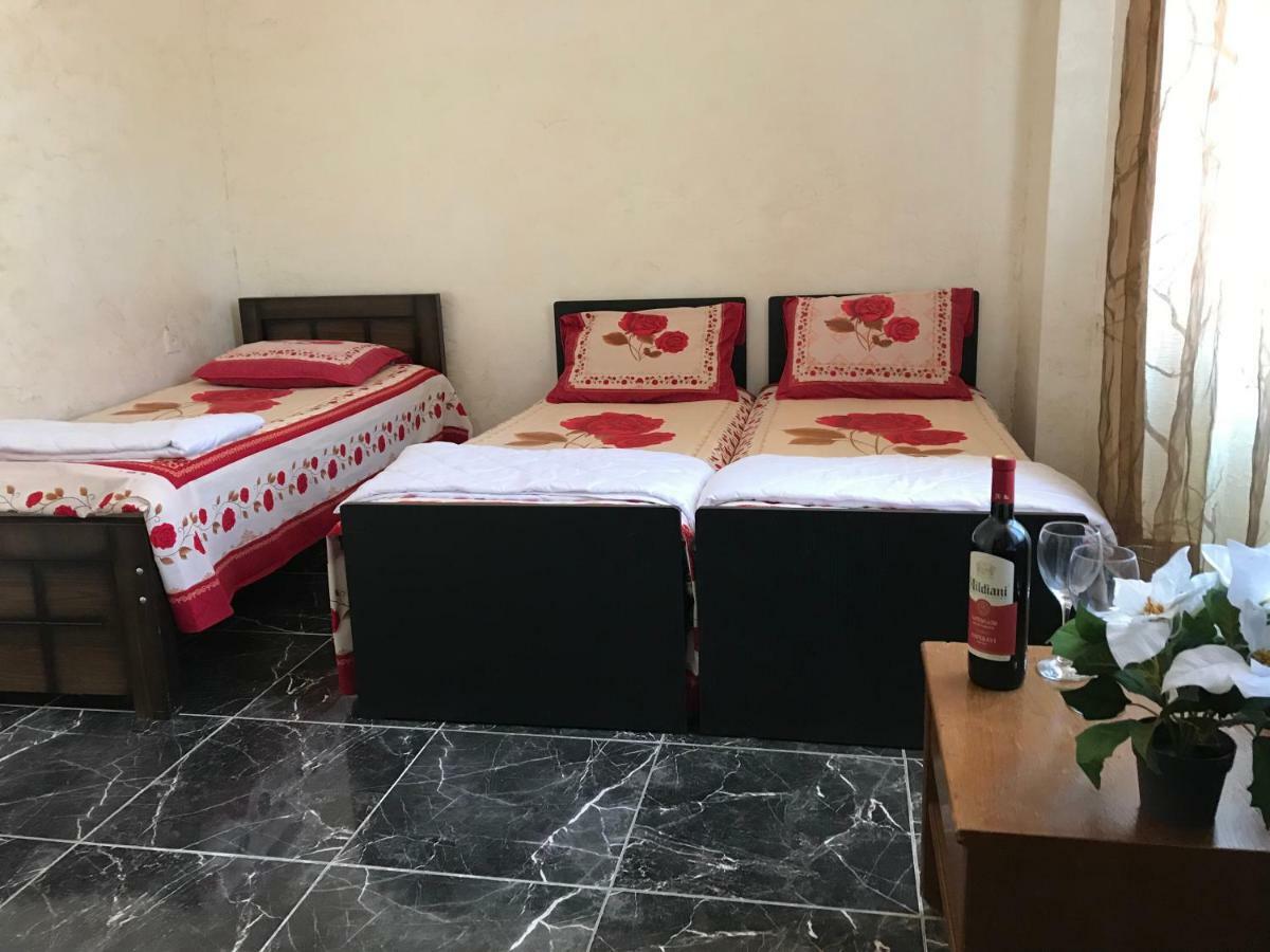 Hotel chexovi 24 Kobuleti Esterno foto