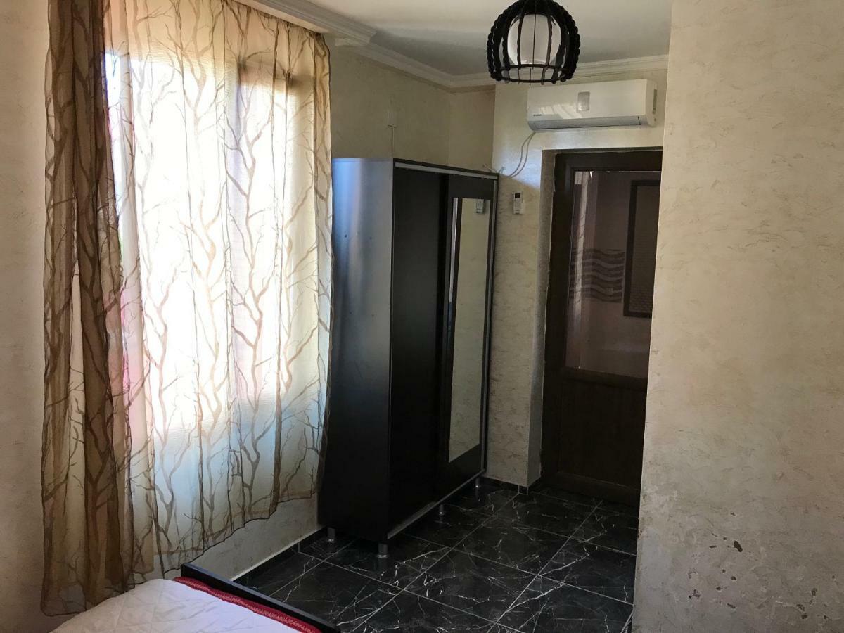 Hotel chexovi 24 Kobuleti Esterno foto